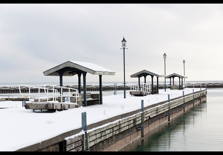 32 Cobourg Harbour in Winter 2011